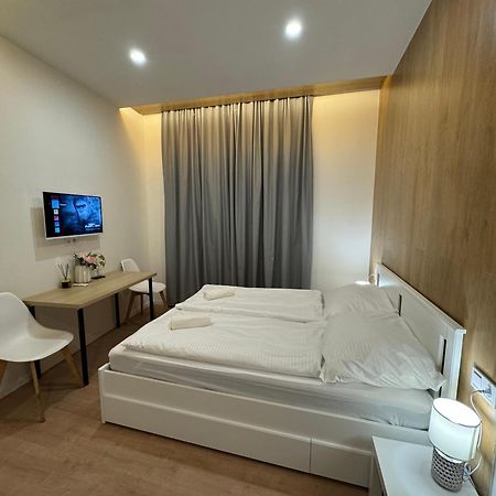 Zitna Downtown Apartments Прага Екстер'єр фото